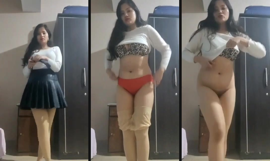 Corporate girl records her stripping nude MMS for her boss - Watch Online Free