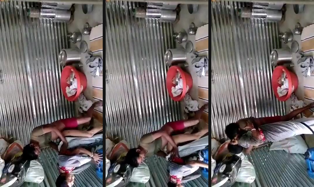 Dehati Local Majuli village chudai in tin shed | Enjoy Dehati Local Majuli village chudai in tin shed video. You do not need a big bungalow to enjoy a hot sex session.