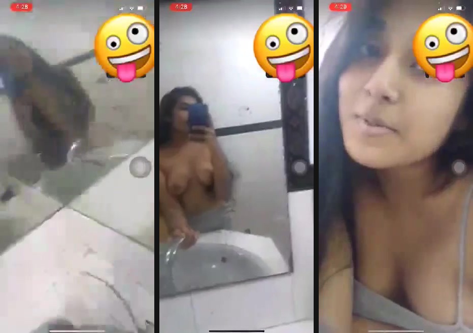Desi college girl Maisha nude solo leaks | Enjoy Desi college girl Maisha nude solo leaks in kamababa. Holding the mobile in hand; this beautiful Bangladeshi college girl films her naked figure for her boyfriend.