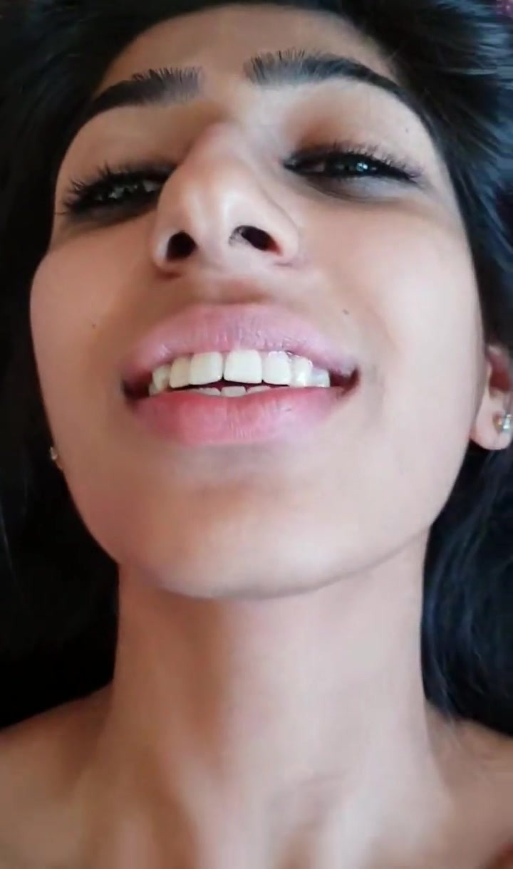 Hardcore chuda chudi video of a young and sexy girl