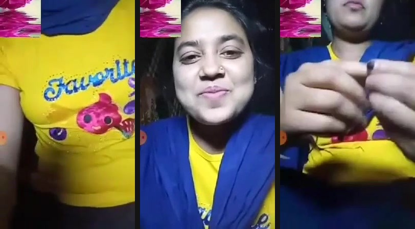 Kolkata Shantipur lady ki naked solo show video leaked | Sexy video of Kolkata Shantipur lady ki naked solo show video leaked online. Setting up the camera in her bedroom and lifting her kameez; this hottie Shantipur hottie exposes her lovey soft boobs.