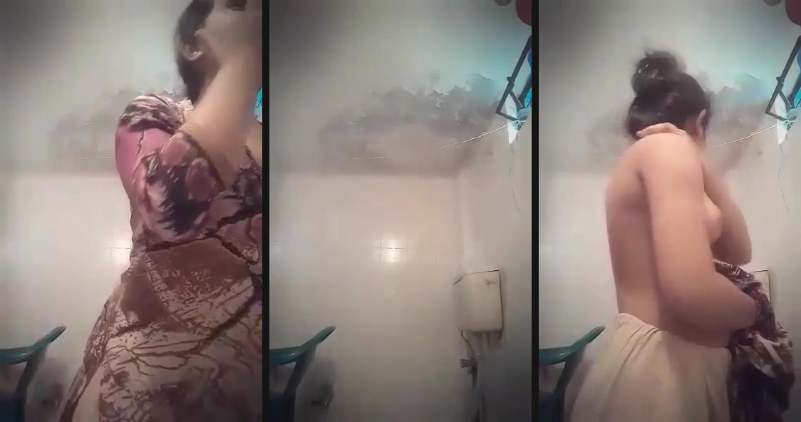 Naked teen desi solo striptease | Enjoy the video of Naked teen desi solo striptease in sinhalahub. An erotic sexy video of a cute sexy beautiful desi showing off her mast nude figure.