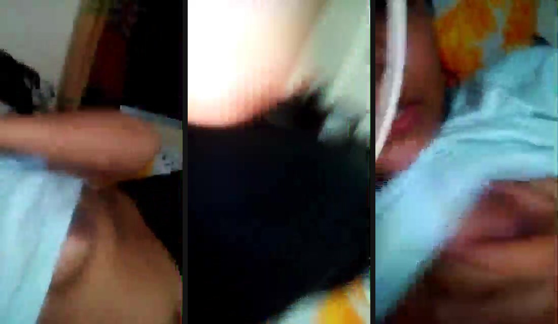 Selfie nude desi homemade video | Selfie nude desi homemade video shared online. This hot sexy beautiful girl holds the mobile in hand to make her sexy solo nude video that you would love to add to your collection.