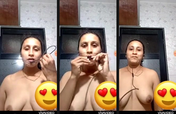 Sexy Paki nude show | Hot sexy Paki nude show video is noon special in sinhalahub. This sexy video features awesome footage featuring her sexy show that you would not dare to miss.