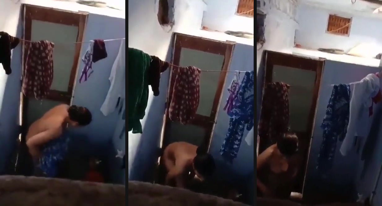 Spying Indian college girl in bathroom | Enjoy Spying Indian college girl in bathroom video in sinhalahub. This sexy video features a lovely figured Indian neighbor teen girl getting spied by next door teen guy.