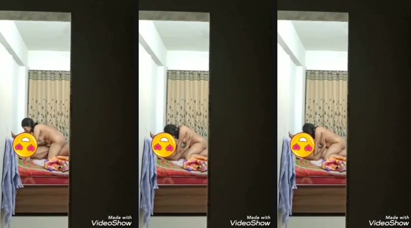 Valentines day porn video of Indian Priya bhahbi | Hidden cam Valentines day porn video of Indian Priya bhahbi is here. The video features this beautiful figured Indian bhabhi Priya riding cock of her BF at home.