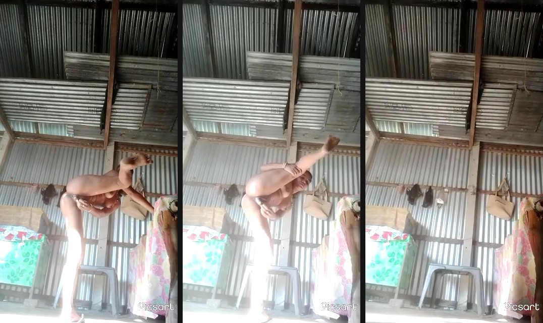 Village girl masturbates with a brinjal in the desi MMS