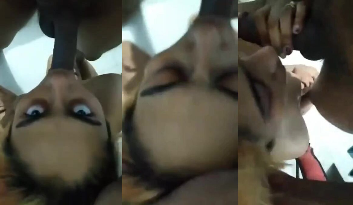 Bangladeshi Muslim housewife giving spicy deepthroat to government officer