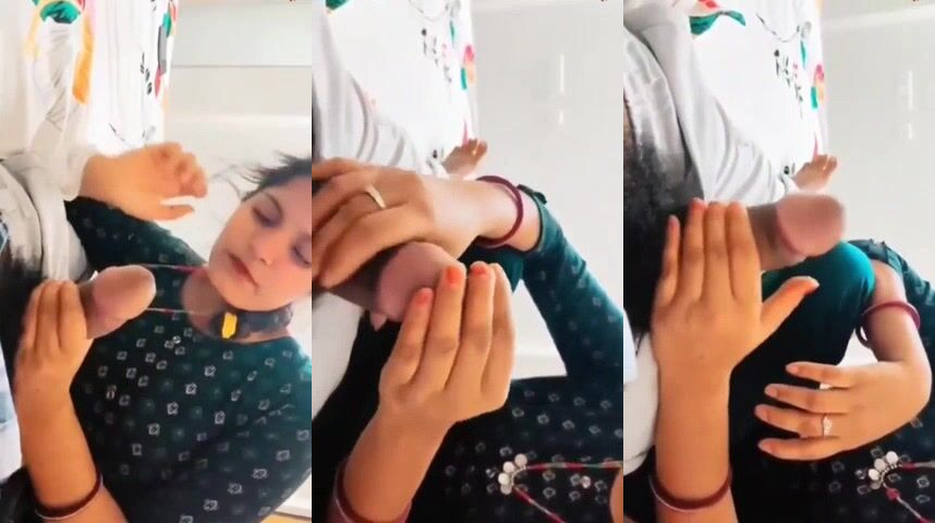 Beautiful Marwadi Bhabhi Showing Her Hand Skills To Devar - Sex Video