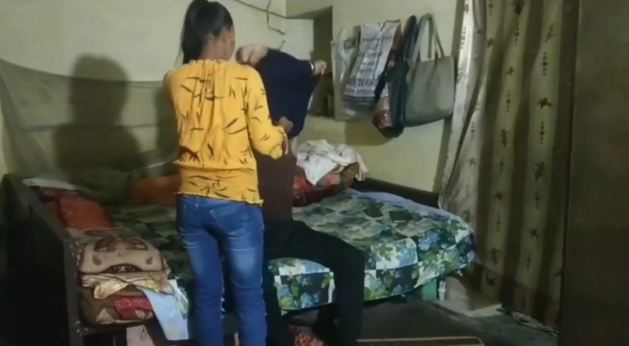 Delhi boy brought his GF at home and fucking romantically - SL Leaked