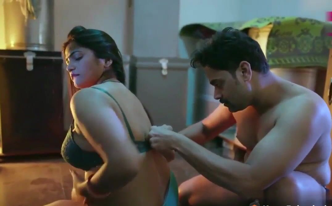 Devar fucking Bhabhi in the storeroom Indian xxx web series - XXX Clip