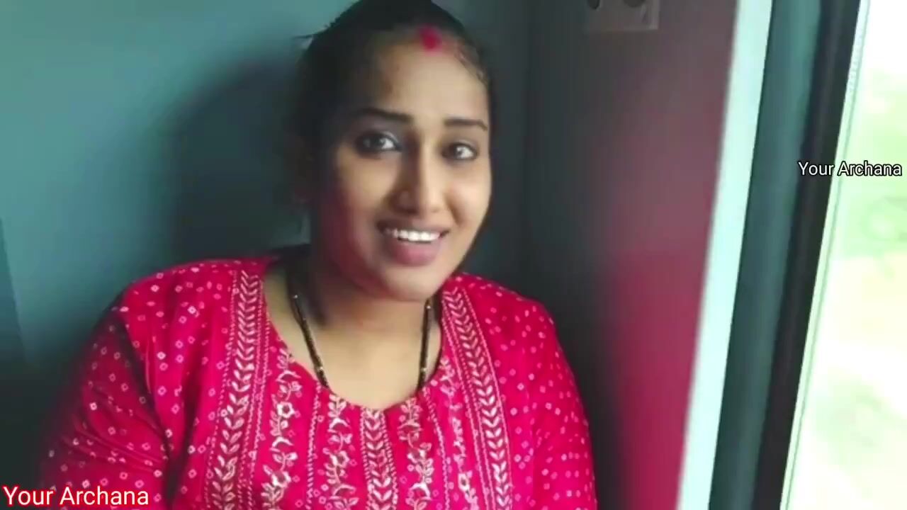 Hot Archana bhabhi viral mms fucking in train with husband - Sex Video