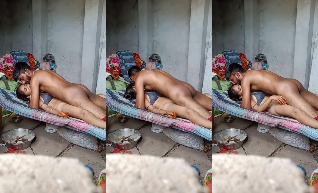 Naughty Bihari village husband openly fucking wife in house