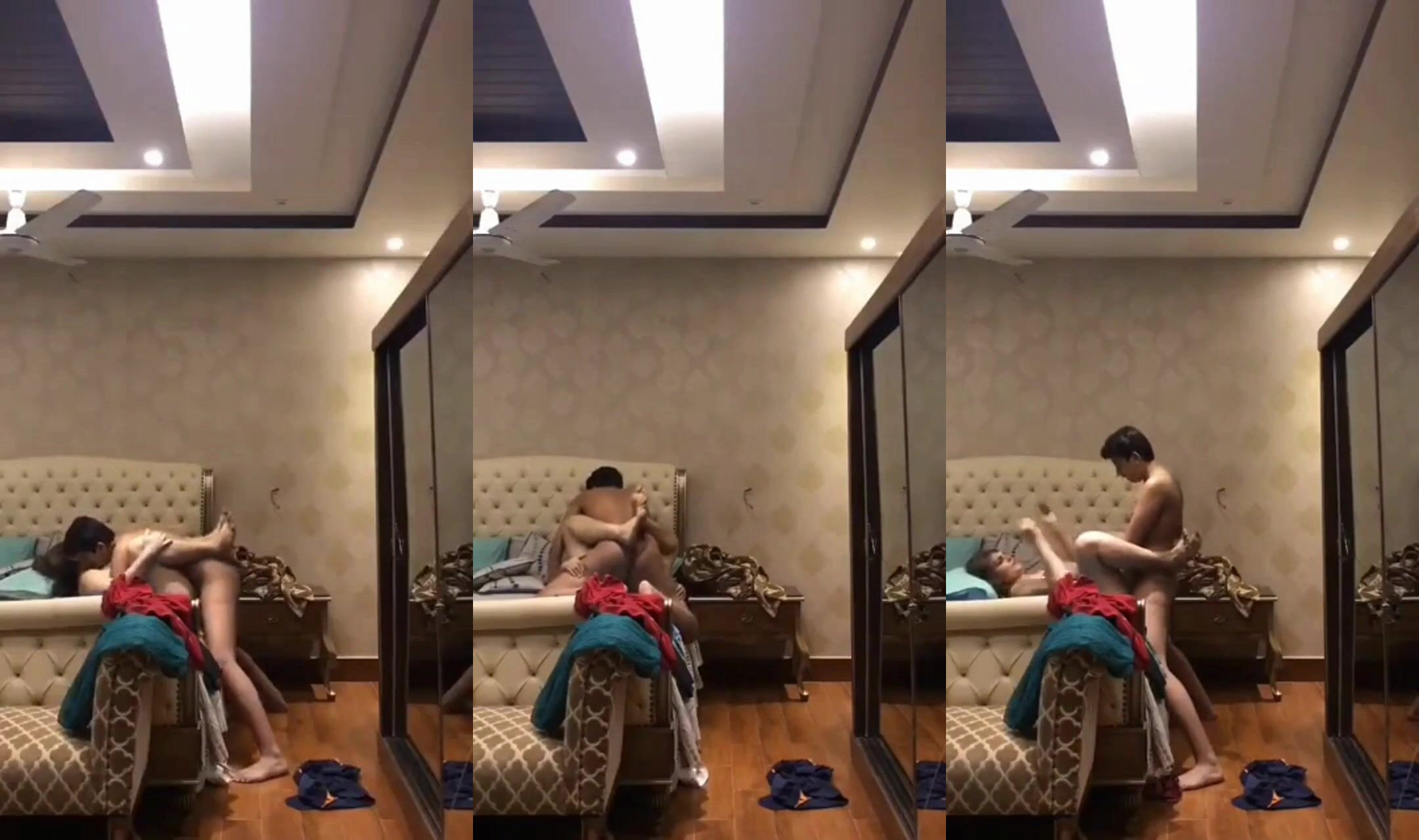 Pakistani Cheating Wife Caught Fucking With Young Boy