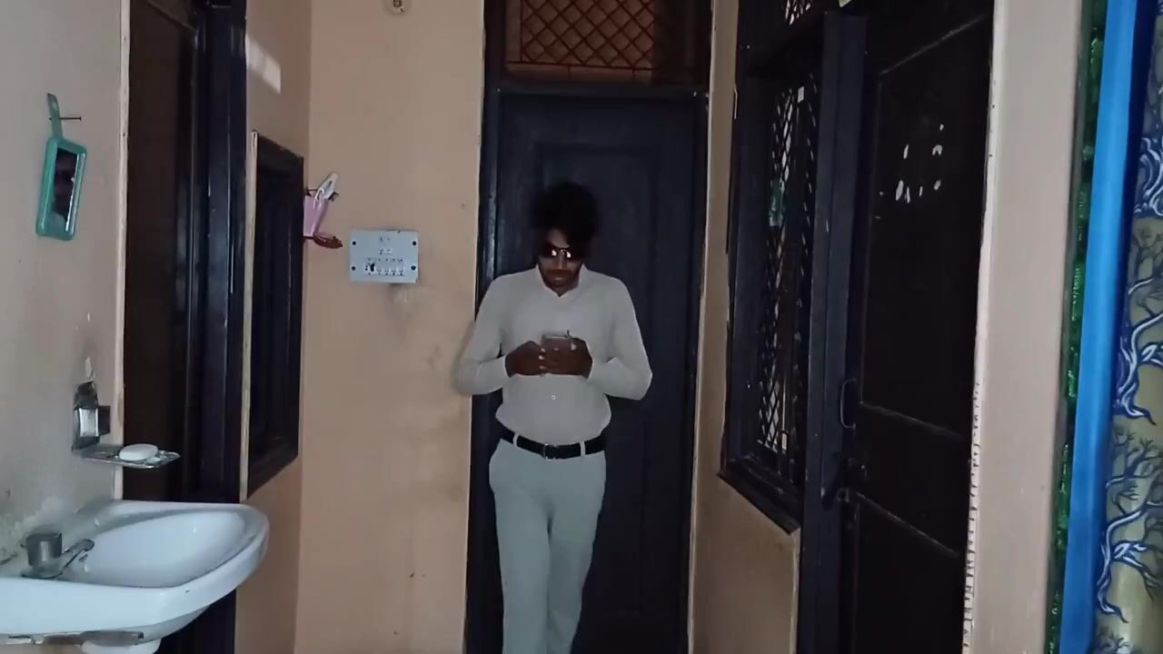 Sarojini Nagar cheater housewife spicy extramarital affair sex mms