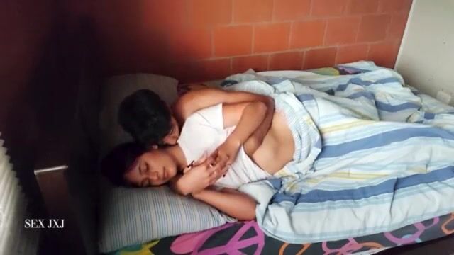 Sensual morning sex of desi cute lovers in hotel room