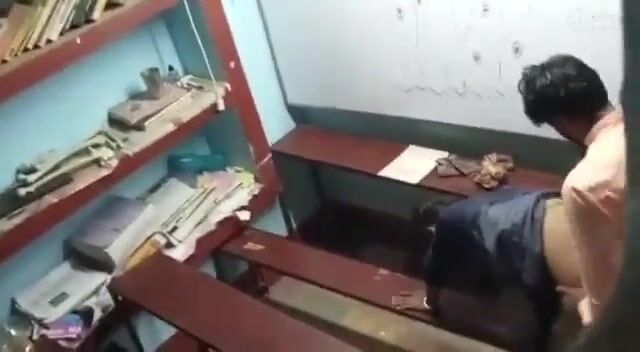 Tution teacher and college girl viral secret chudai in classroom