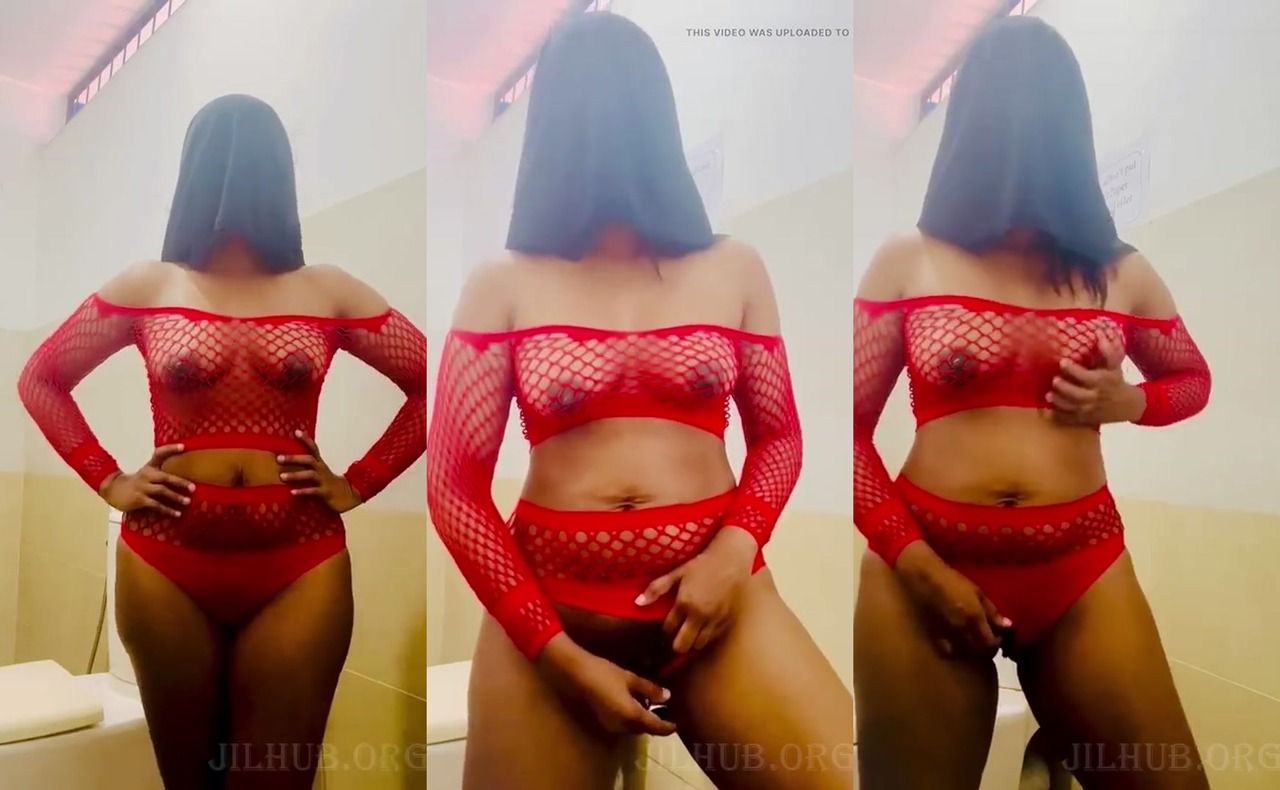 Srilankan sexy mommy in red uniform at office washroom