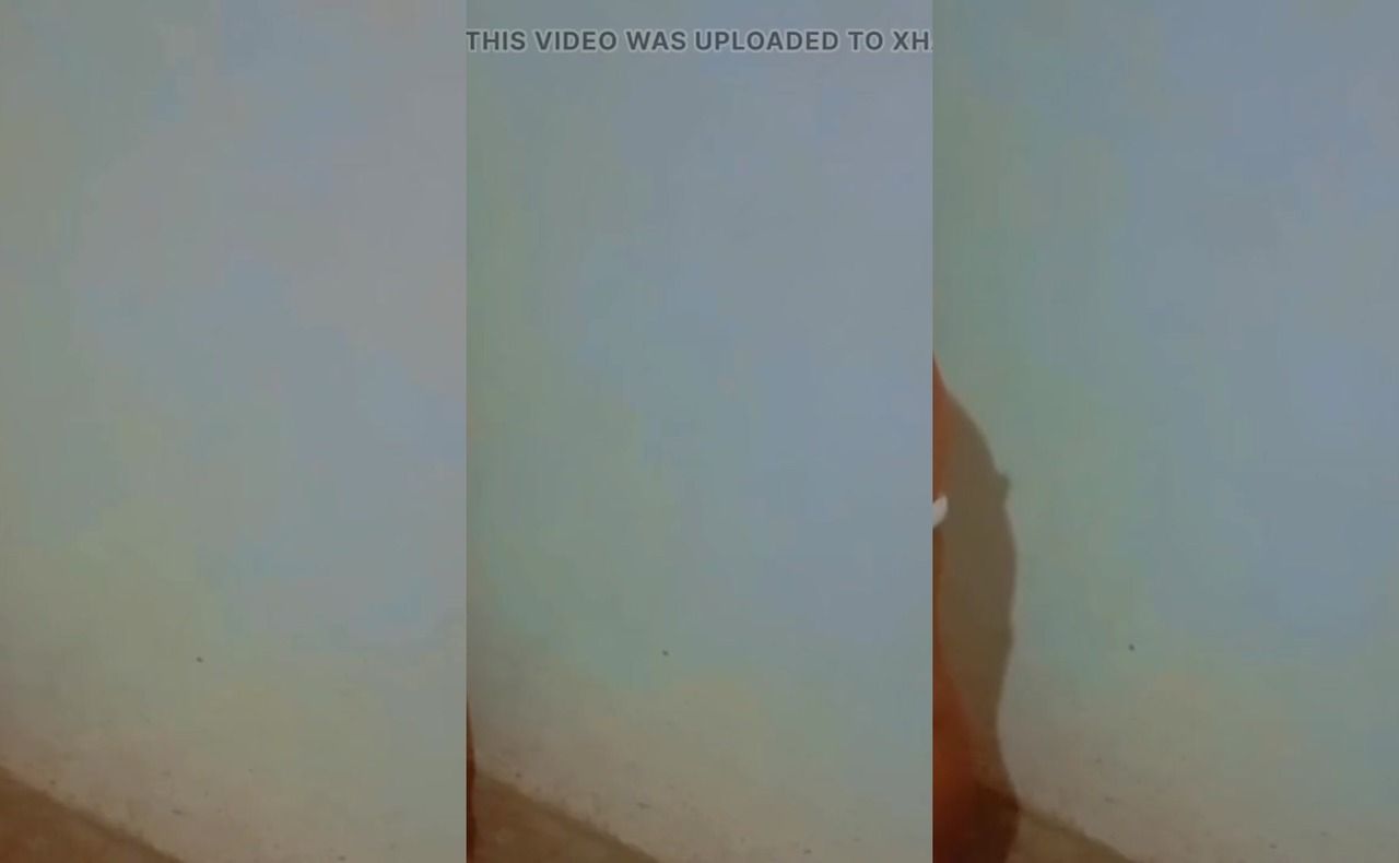 Srilankan school girl hot and sexy video.school girl sex in room, asian women fun in home, lesbian girl aloneg funcoleg - Watch Online Free