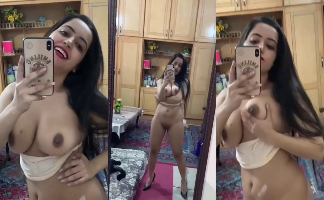 Beautiful Naughty Paki Girl Showing - Watch Online Free